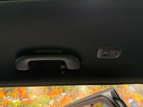 New 2025 Jeep Grand Cherokee Limited w/ Luxury Tech Group II AWD/4WD image 41
