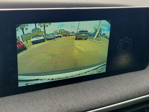 Certified 2025 Nissan Kicks SV image 14