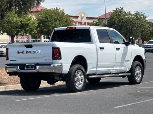 Used 2026 RAM 2500 Big Horn AWD/4WD image 4