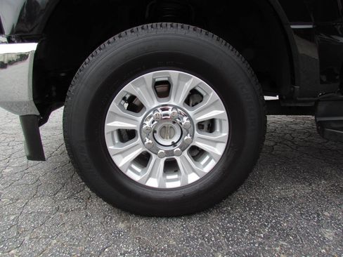 Used 2020 Ford F250 XL w/ STX Appearance Package image 26