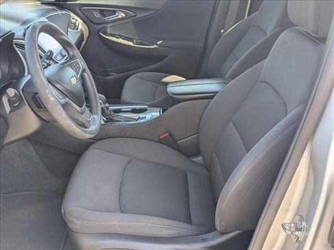 Used 2022 Chevrolet Malibu LT FWD image 15