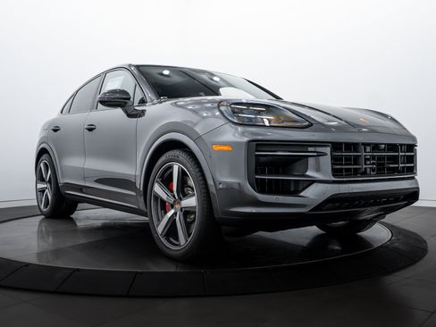 New 2026 Porsche Cayenne S image 9