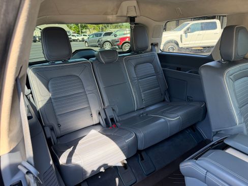 Used 2020 Lincoln Navigator Black Label AWD/4WD image 17