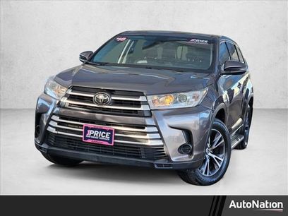 Used 2018 Toyota Highlander LE