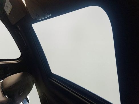 Certified 2025 BMW 330i xDrive Sedan w/ Premium Package image 15