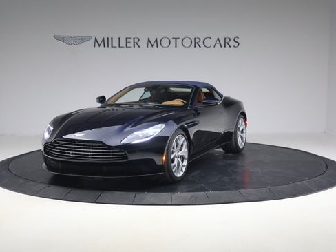 Used 2019 Aston Martin DB11 Volante RWD image 13