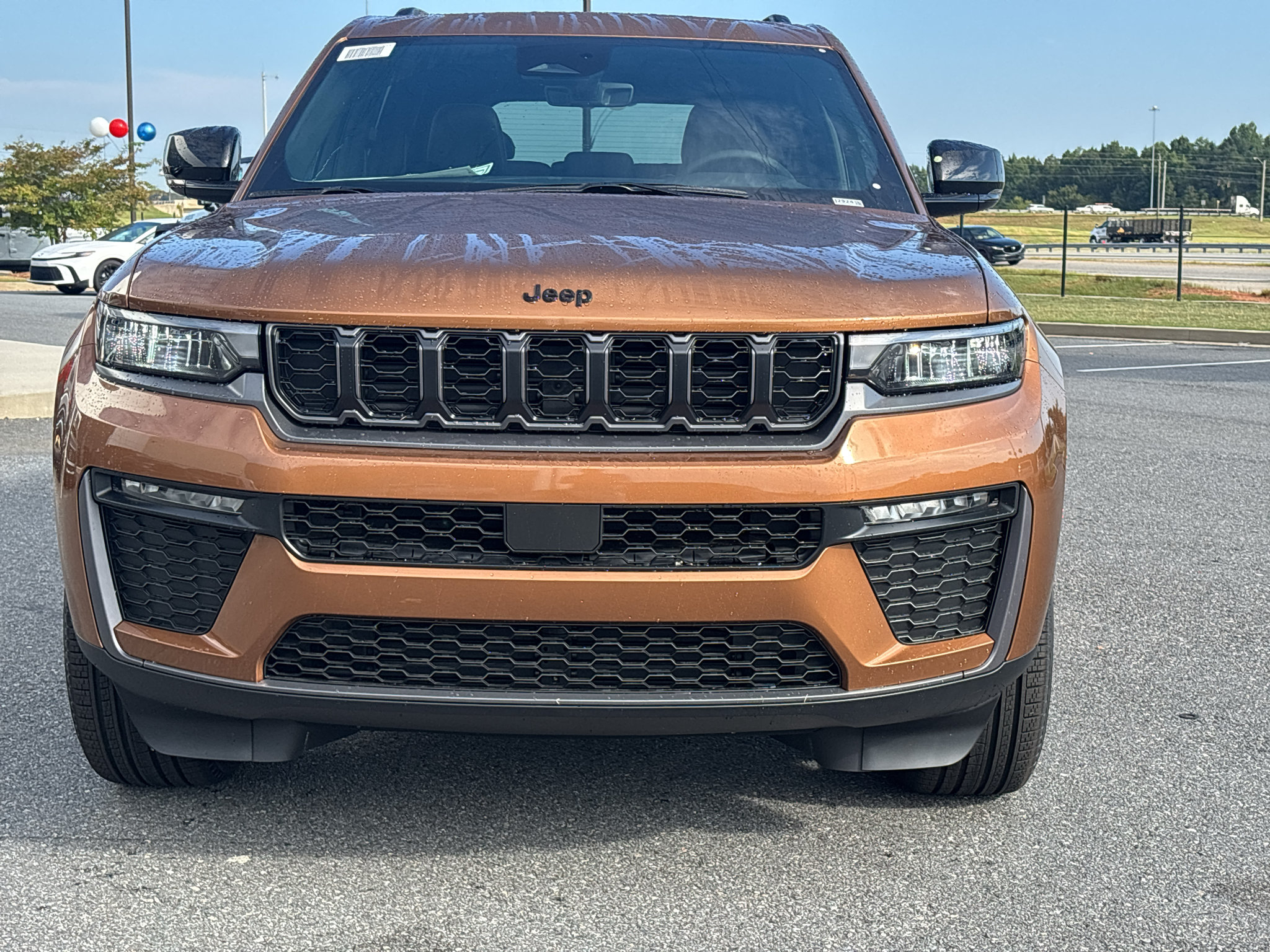 New 2027 Jeep Grand Cherokee Limited w/ Limited Altitude Package RWD image 2