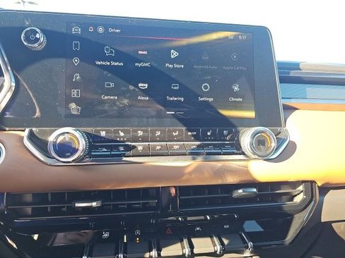 Used 2025 GMC Canyon AT4 w/ Nightfall Edition image 22