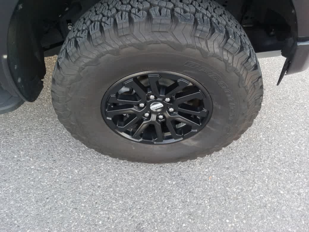 Used 2025 Ford F150 Raptor AWD/4WD image 9