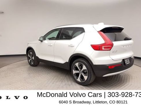 Certified 2025 Volvo XC40 B5 Plus AWD/4WD image 4
