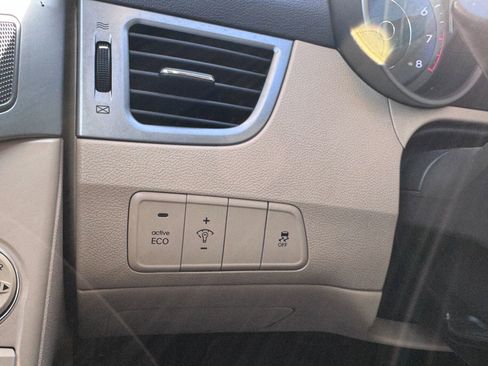 Used 2013 Hyundai Elantra GLS w/ Preferred Pkg image 19