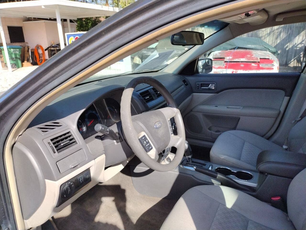 Used 2011 Ford Fusion SE w/ 201A Rapid Spec Order Code FWD image 8