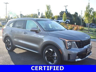 Certified 2025 Kia Sorento EX w/ EX Panoramic Sunroof Package