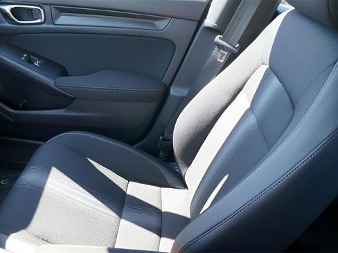 Used 2025 Honda Civic Sport image 18