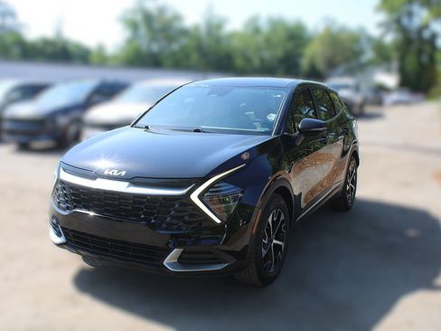 Used 2024 Kia Sportage EX image 14