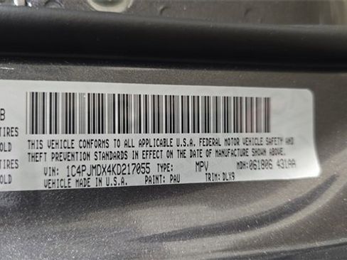 Used 2019 Jeep Cherokee Limited image 31