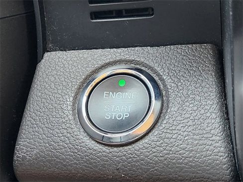 Used 2021 Ford Expedition Limited image 29