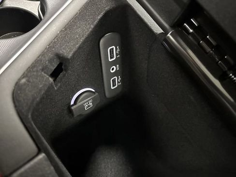 Certified 2018 Dodge Challenger R/T Scat Pack w/ Leather Interior Group image 23