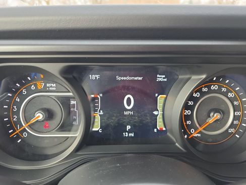 New 2026 Jeep Gladiator Rubicon w/ Steel Bumper Group image 16