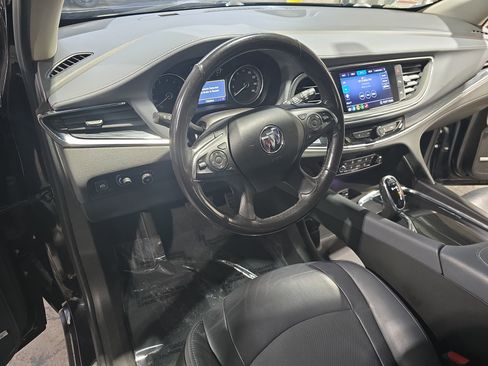 Used 2021 Buick Enclave Premium w/ Sun and Sites Package image 17