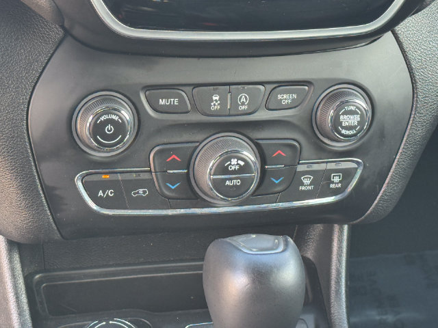 Used 2019 Jeep Cherokee High Altitude AWD/4WD image 20