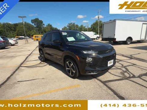 Certified 2023 Chevrolet TrailBlazer RS w/ Sun and Liftgate Package AWD/4WD image 2