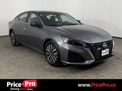 Used 2025 Nissan Altima 2.5 SV