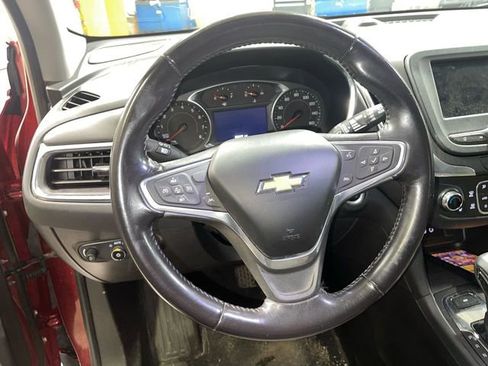 Used 2022 Chevrolet Equinox LT AWD/4WD image 10