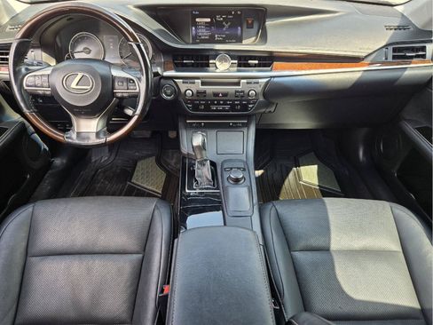 Used 2017 Lexus ES 350 w/ Premium Package FWD image 23