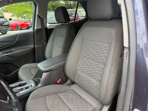 Used 2018 Chevrolet Equinox LT FWD image 16