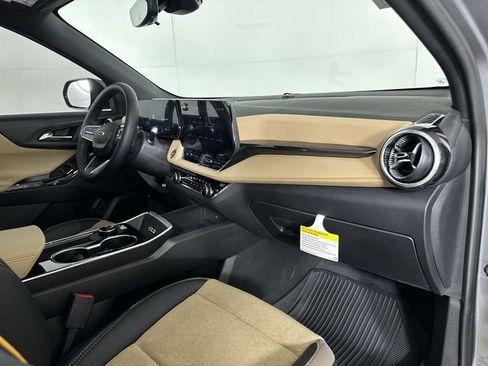 New 2026 Chevrolet Equinox ACTIV w/ Convenience Package III FWD image 30