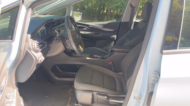 Used 2023 Chevrolet Bolt LT w/ Driver Confidence Package FWD image 5