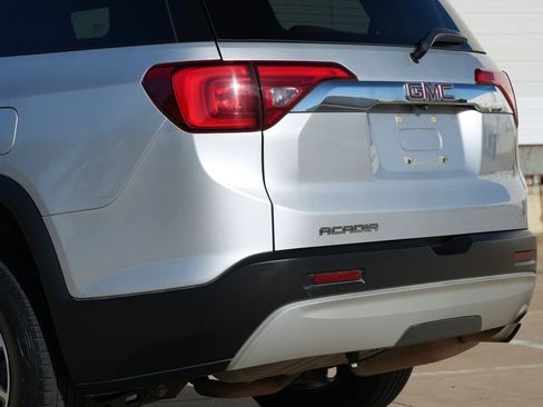 Used 2017 GMC Acadia SLE FWD image 33