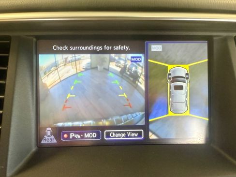 Used 2016 INFINITI QX80 2WD w/ Driver's Assistance Package image 11