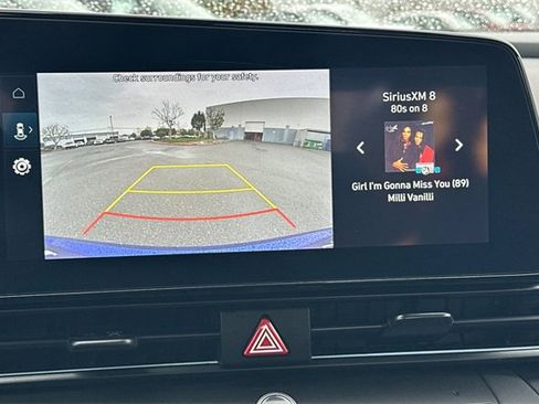 Used 2025 Hyundai Elantra SEL image 19