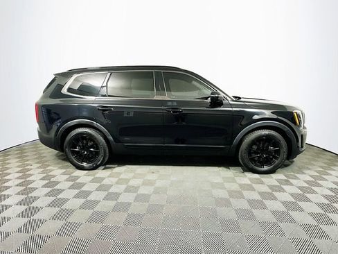 Used 2022 Kia Telluride SX w/ Nightfall Edition Package image 9