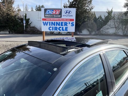 Used 2023 Hyundai Sonata Limited image 9