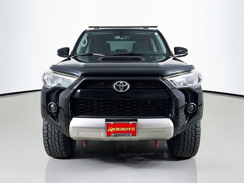 Used 2019 Toyota 4Runner TRD Off-Road Premium AWD/4WD image 2