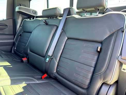 Used 2024 GMC Sierra 1500 AT4X image 19