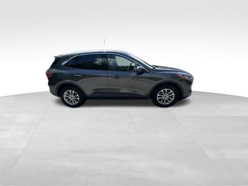 Used 2020 Ford Escape SE FWD image 5