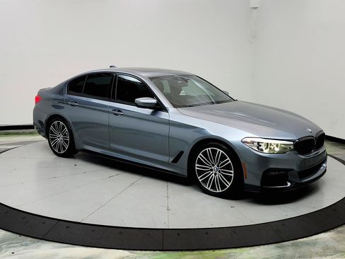 Used 2019 BMW 530i w/ M Sport Package RWD image 3