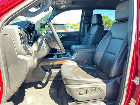 Used 2024 Chevrolet Silverado 1500 High Country w/ Technology Package AWD/4WD image 29