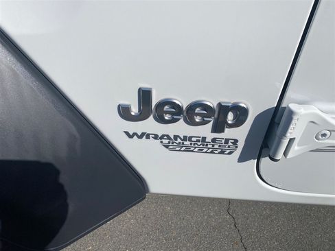 Used 2019 Jeep Wrangler Unlimited Sport S AWD/4WD image 8