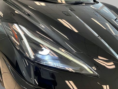 Used 2024 Chevrolet Corvette Stingray Premium Cpe w/ Z51 Performance Package RWD image 23