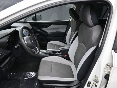 Used 2019 Subaru Crosstrek 2.0i AWD/4WD image 18