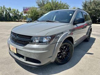 Used 2020 Dodge Journey SE w/ SE Popular Equipment Group image 1