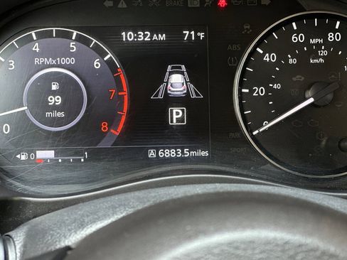Used 2021 Nissan Kicks SR FWD image 25
