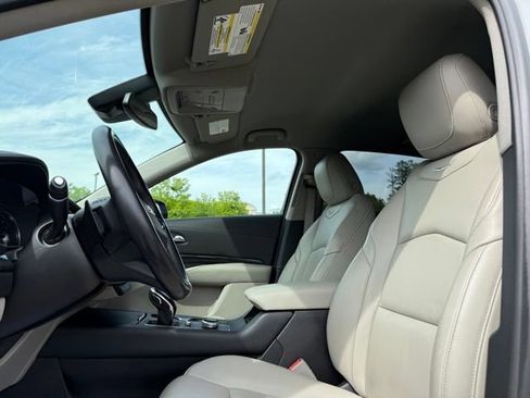 Used 2022 Cadillac XT4 Premium Luxury w/ Safety Alert Package FWD image 24