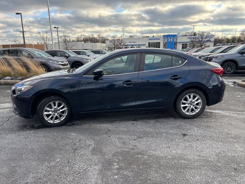 Used 2016 MAZDA MAZDA3 i Sport w/ Preferred Equipment Package image 12