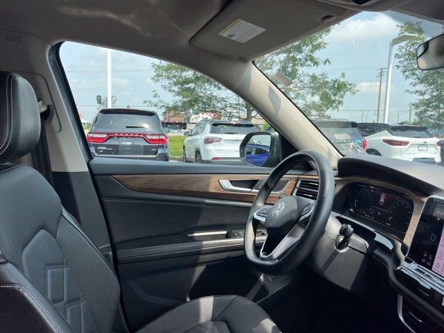 Used 2024 Volkswagen Atlas SE FWD image 36